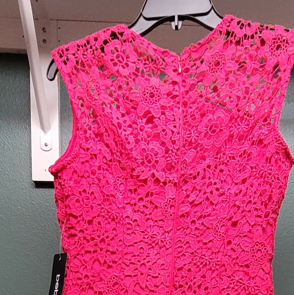 Pink bebe dress - Picture 2 of 9